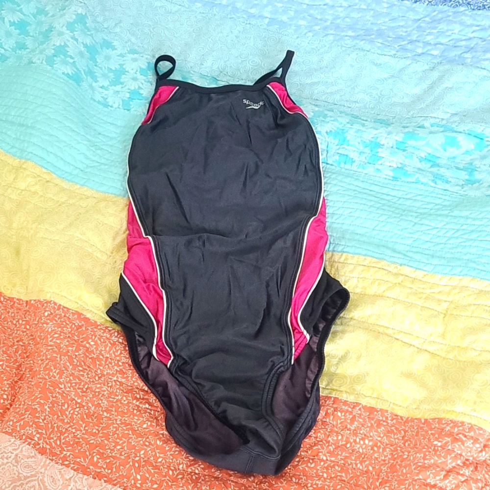 9/20 SPEEDO ONE PIECE